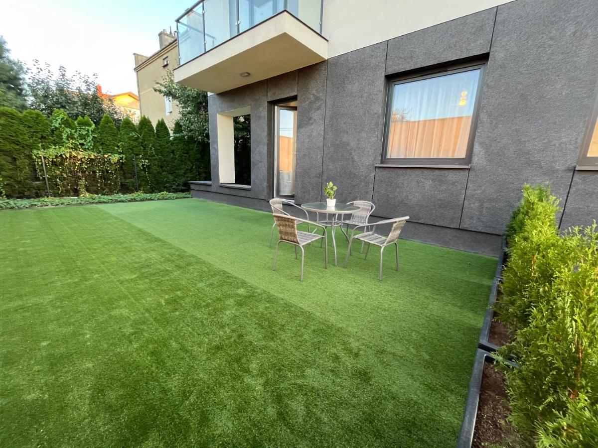 R House - Brand New With Patio And Garage Leilighet *
