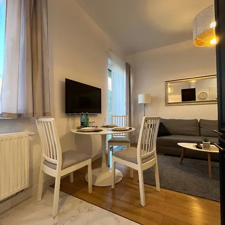 R House - Brand New Apartments With Patio And Garage Warschau Exterior foto